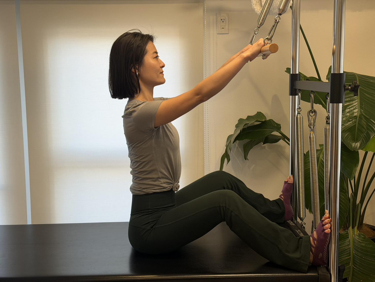 image3 【完全版】ピラティス服装の正解とは？初心者・体験・冬夏・年代別に徹底解説