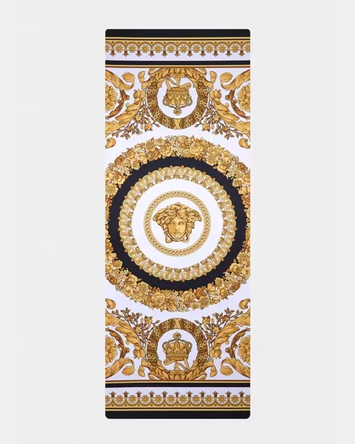 image 195 海外セレブ御用達ヨガ＆ピラティスウェアグッズ！高級ハイブランド10選