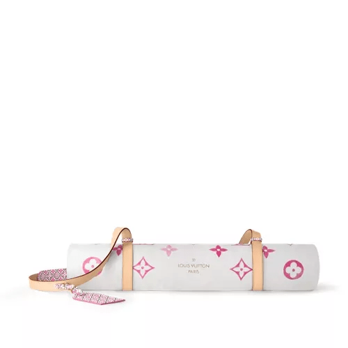 image 196 海外セレブ御用達ヨガ＆ピラティスウェアグッズ！高級ハイブランド10選